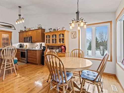 1 53526 Rge Road 273, Rural Parkland County, AB - Indoor Photo Showing Dining Room