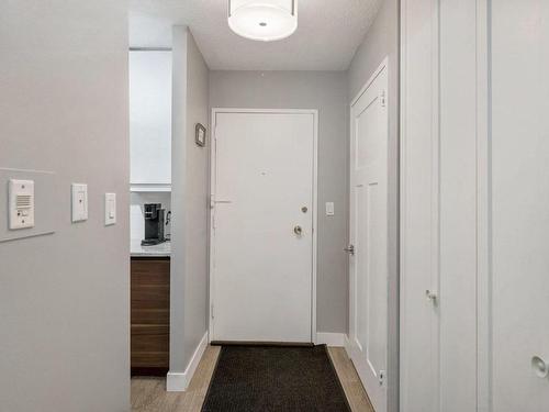 401 13910 Stony Plain Road, Edmonton, AB - Indoor Photo Showing Other Room