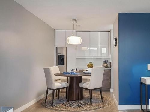 401 13910 Stony Plain Road, Edmonton, AB - Indoor Photo Showing Dining Room