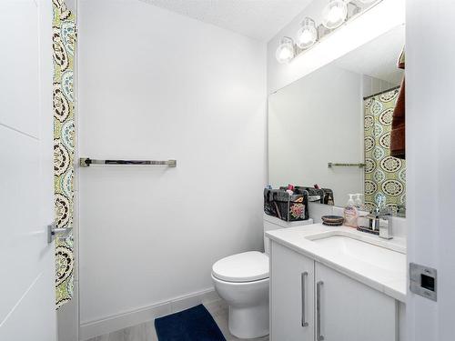 8776 189 Street, Edmonton, AB - Indoor Photo Showing Kitchen