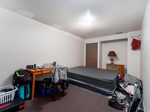 8776 189 Street, Edmonton, AB - Indoor Photo Showing Bedroom