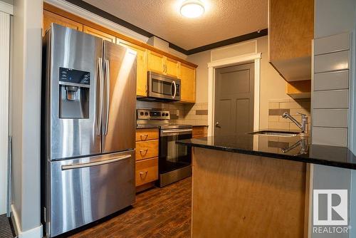 207 16235 51 Street Nw, Edmonton, AB - Indoor Photo Showing Kitchen