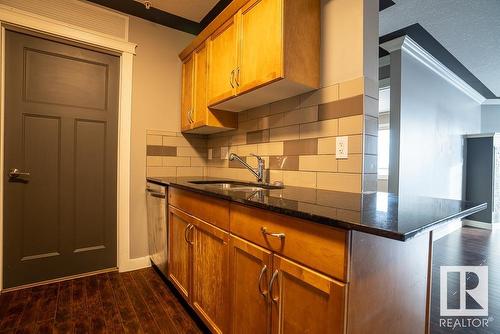 207 16235 51 Street Nw, Edmonton, AB - Indoor Photo Showing Kitchen