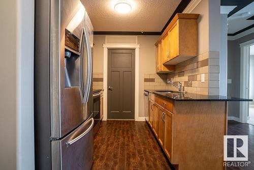 207 16235 51 Street Nw, Edmonton, AB - Indoor Photo Showing Kitchen