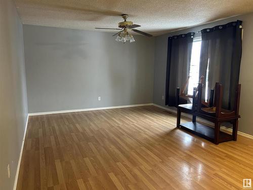 5903 53 Avenue, Redwater, AB - Indoor Photo Showing Other Room