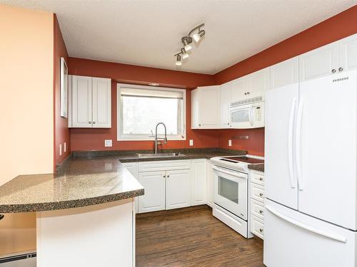 114 13625 34 Street, Edmonton, AB - Indoor Photo Showing Kitchen