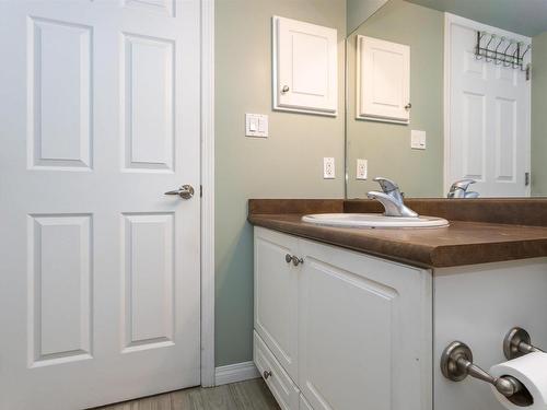 114 13625 34 Street, Edmonton, AB - Indoor Photo Showing Bathroom