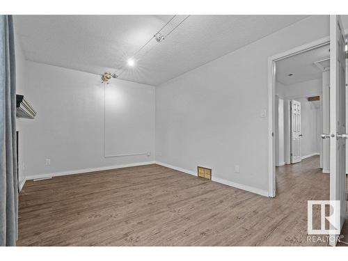 3139 139 Avenue, Edmonton, AB - Indoor Photo Showing Other Room