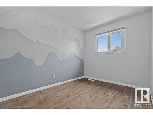 3139 139 Avenue, Edmonton, AB - Indoor Photo Showing Other Room