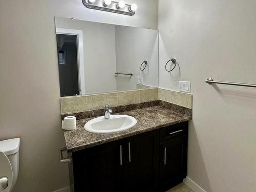 12029 77 Street, Edmonton, AB - Indoor Photo Showing Bathroom