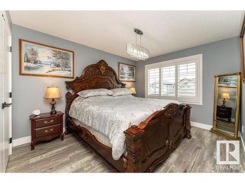 13043 208 Street, Edmonton, AB - Indoor Photo Showing Bedroom