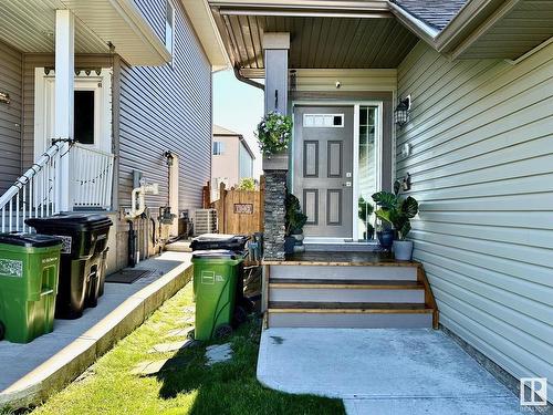 2115 15 Avenue, Edmonton, AB - Outdoor With Exterior