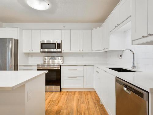 417 8912 156 Street, Edmonton, AB - Indoor Photo Showing Kitchen With Stainless Steel Kitchen With Upgraded Kitchen