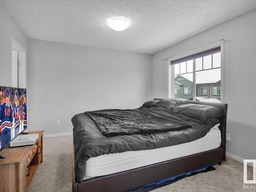 91 3305 Orchards Link Link, Edmonton, AB - Indoor Photo Showing Bedroom