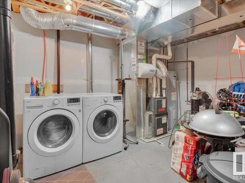 91 3305 Orchards Link Link, Edmonton, AB - Indoor Photo Showing Laundry Room