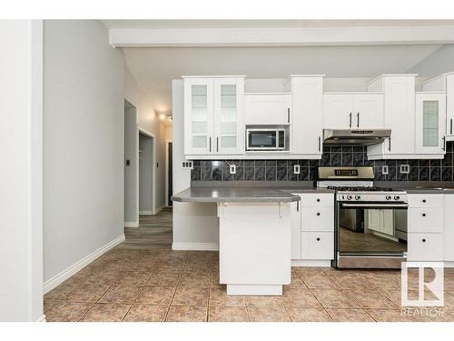 8711 25A Avenue, Edmonton, AB - Indoor Photo Showing Kitchen