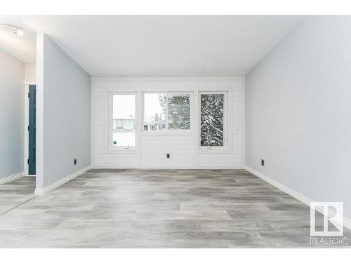 8711 25A Avenue, Edmonton, AB - Indoor Photo Showing Other Room