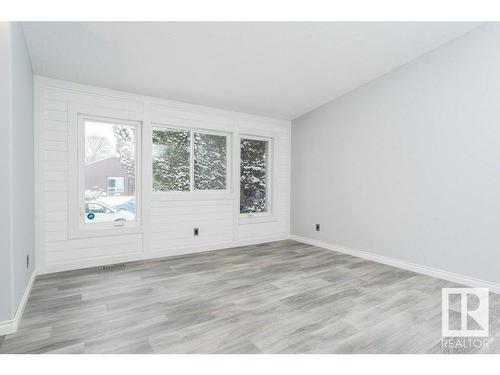 8711 25A Avenue, Edmonton, AB - Indoor Photo Showing Other Room