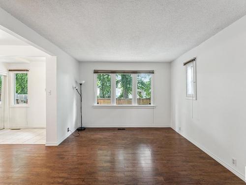 11211 93 Street, Edmonton, AB - Indoor Photo Showing Other Room