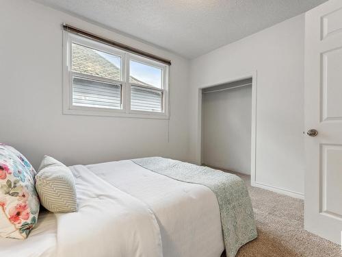 11211 93 Street, Edmonton, AB - Indoor Photo Showing Bedroom