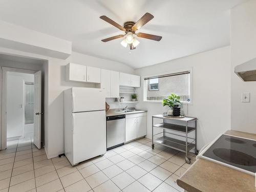 11211 93 Street, Edmonton, AB - Indoor Photo Showing Kitchen