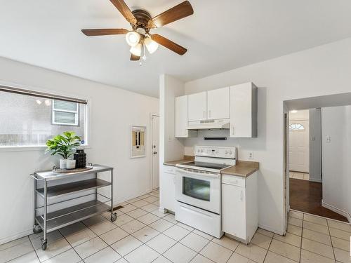 11211 93 Street, Edmonton, AB - Indoor Photo Showing Kitchen