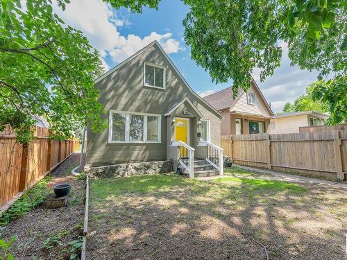 11211 93 Street, Edmonton, AB - Outdoor