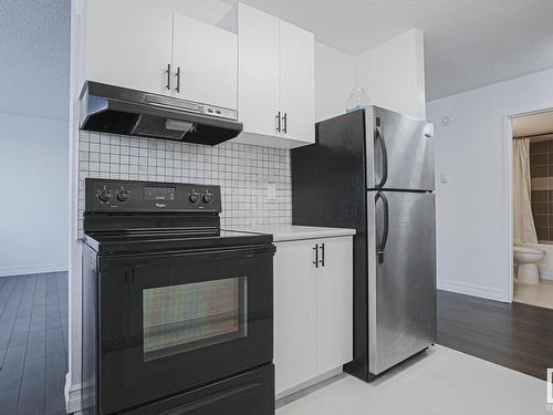 105 10035 164 Street, Edmonton, AB - Indoor Photo Showing Kitchen