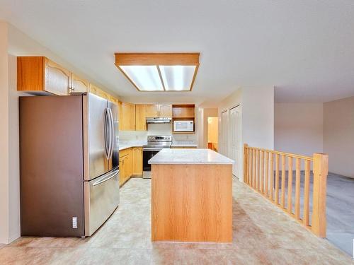 1111 111A Street, Edmonton, AB - Indoor Photo Showing Kitchen