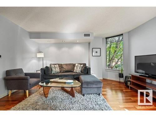 201 11503 100 Avenue, Edmonton, AB - Indoor Photo Showing Living Room