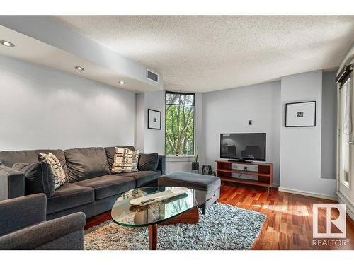 201 11503 100 Avenue, Edmonton, AB - Indoor Photo Showing Living Room