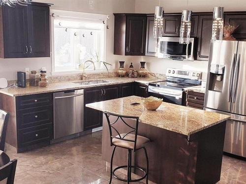 5810 Meadow Way, Cold Lake, AB - Indoor Photo Showing Kitchen With Double Sink With Upgraded Kitchen