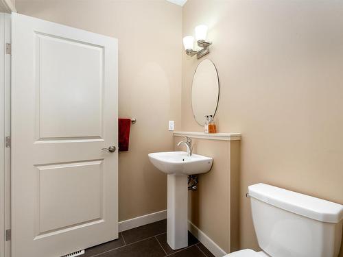 633 Cantor Landing, Edmonton, AB - Indoor Photo Showing Bathroom