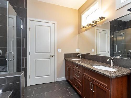 633 Cantor Landing, Edmonton, AB - Indoor Photo Showing Bathroom