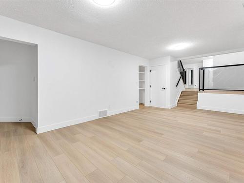 15623 80 Street, Edmonton, AB - Indoor Photo Showing Other Room