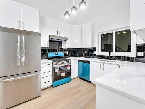 15623 80 Street, Edmonton, AB - Indoor Photo Showing Kitchen