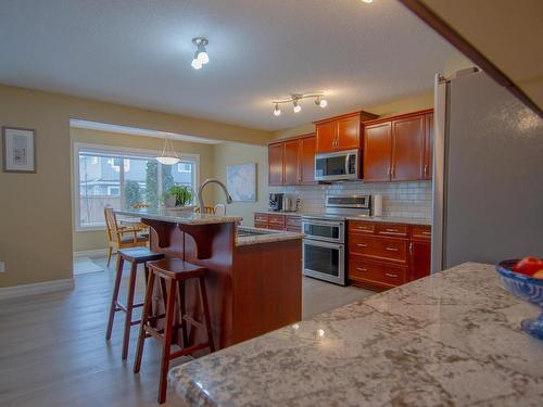 16724 119 Street, Edmonton, AB - Indoor Photo Showing Kitchen