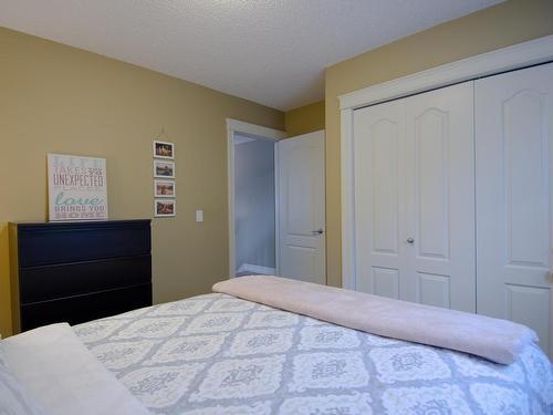 16724 119 Street, Edmonton, AB - Indoor Photo Showing Bedroom