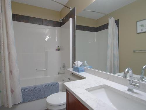 16724 119 Street, Edmonton, AB - Indoor Photo Showing Bathroom