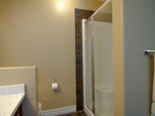 16724 119 Street, Edmonton, AB - Indoor Photo Showing Bathroom