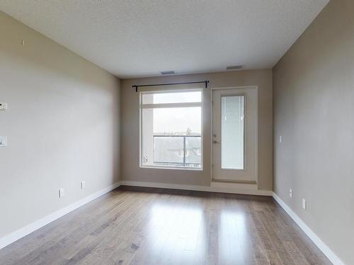 405 5151 Windermere Boulevard Sw, Edmonton, AB - Indoor Photo Showing Other Room