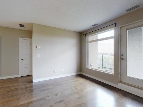 405 5151 Windermere Boulevard Sw, Edmonton, AB - Indoor Photo Showing Other Room