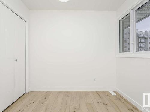 218 Abbottsfield Road, Edmonton, AB - Indoor Photo Showing Other Room