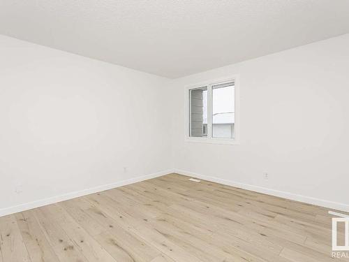 218 Abbottsfield Road, Edmonton, AB - Indoor Photo Showing Other Room