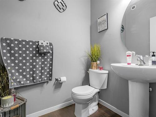 2614 Casey Way, Edmonton, AB - Indoor Photo Showing Bathroom