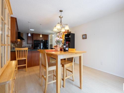 34 20 Ironwood Point(E), St. Albert, AB - Indoor Photo Showing Dining Room