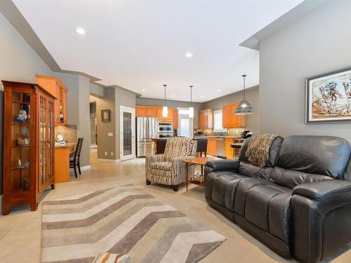 57 1225 Wanyandi Road, Edmonton, AB - Indoor Photo Showing Living Room