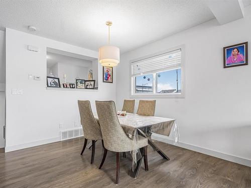 322 42 Ave Nw, Edmonton, AB - Indoor Photo Showing Dining Room