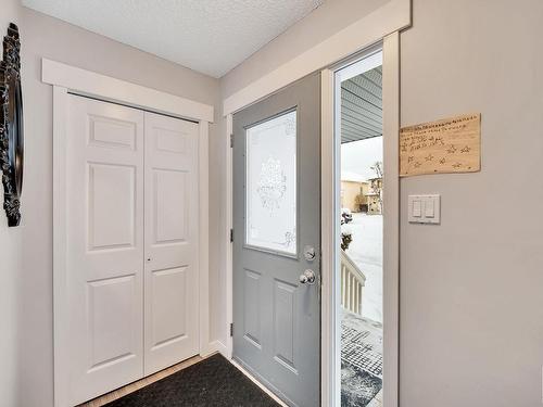 2804 31 Street, Edmonton, AB - Indoor Photo Showing Other Room