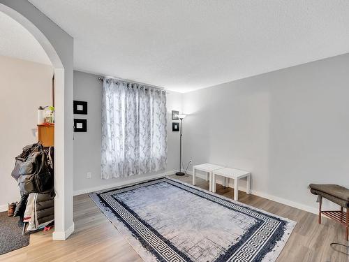 2804 31 Street, Edmonton, AB - Indoor Photo Showing Other Room